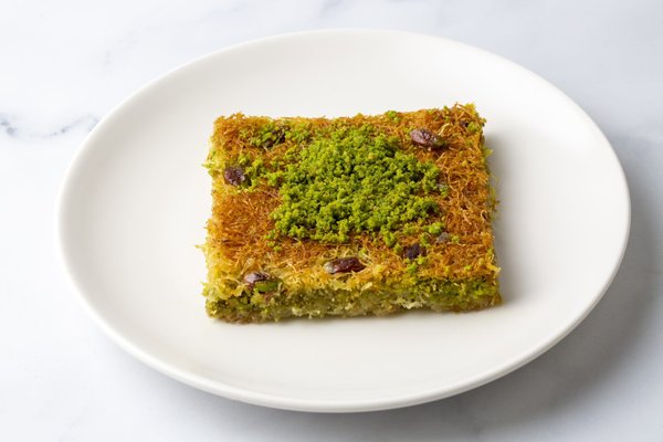 ¿Cómo preparar un auténtico lomo saltado peruano con papas fritas y arroz blanco?