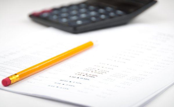 ¿Cuál es la importancia del análisis geotécnico al comprar un terreno para construcción?